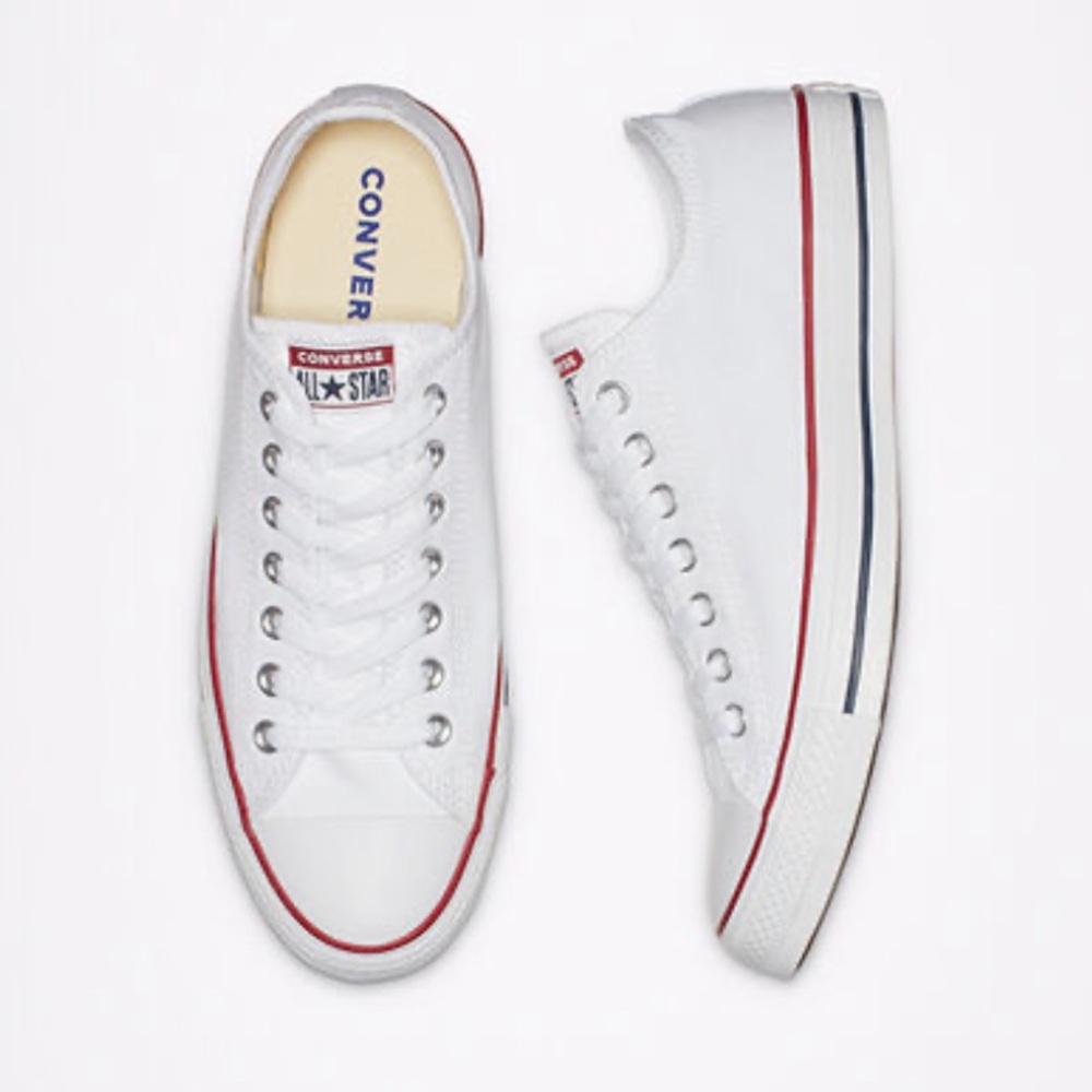 White Chuck Taylor All Star Converse